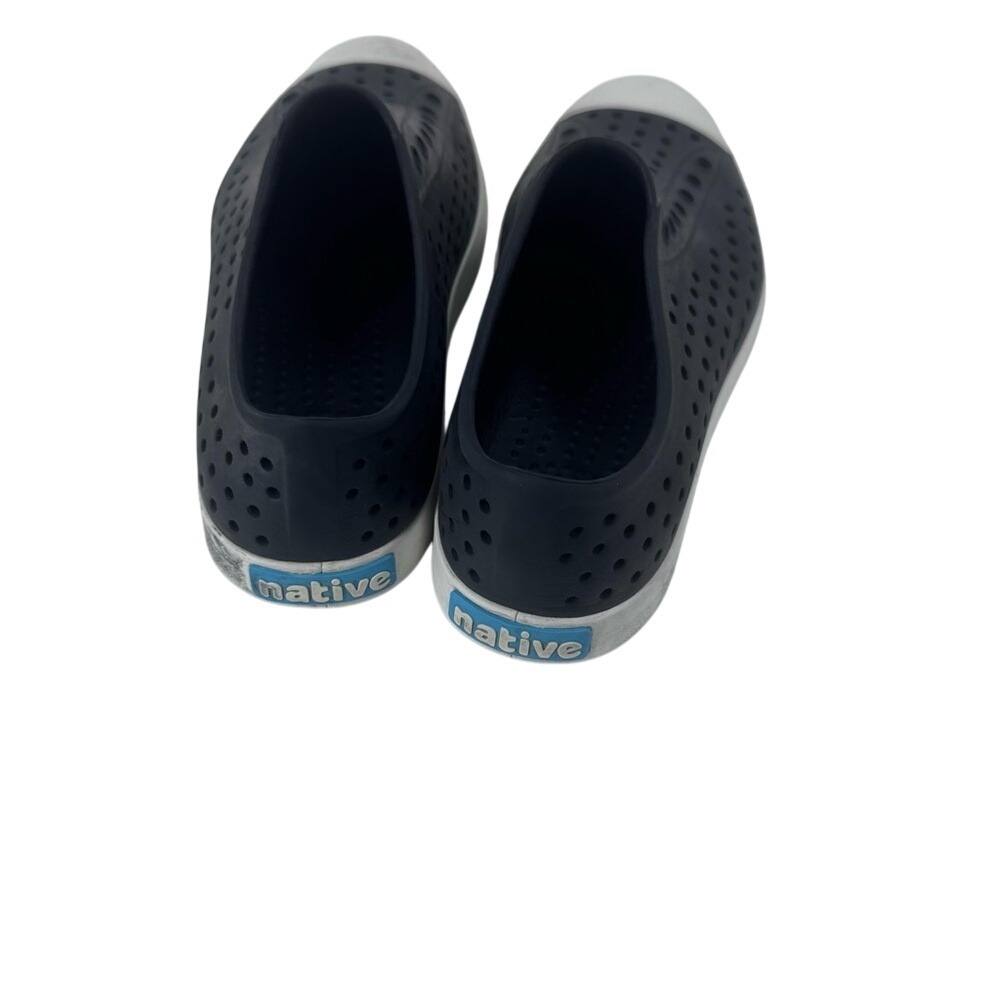 Native‎ Kids Shoes in Black and White - Picture 4 of 8